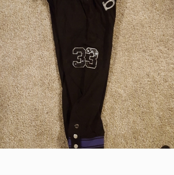 NWT BEBE Capri Sweats - Picture 3 of 5